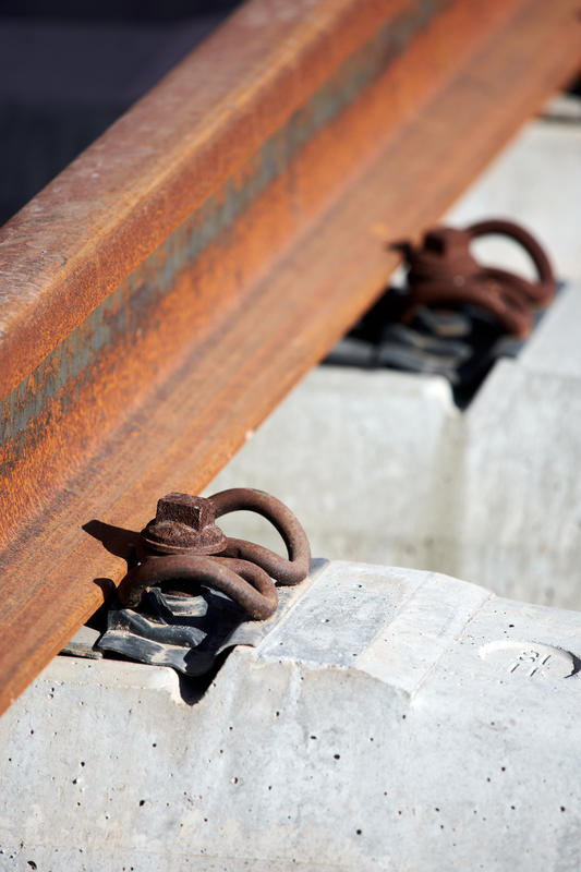 momapix_440200_pos_13