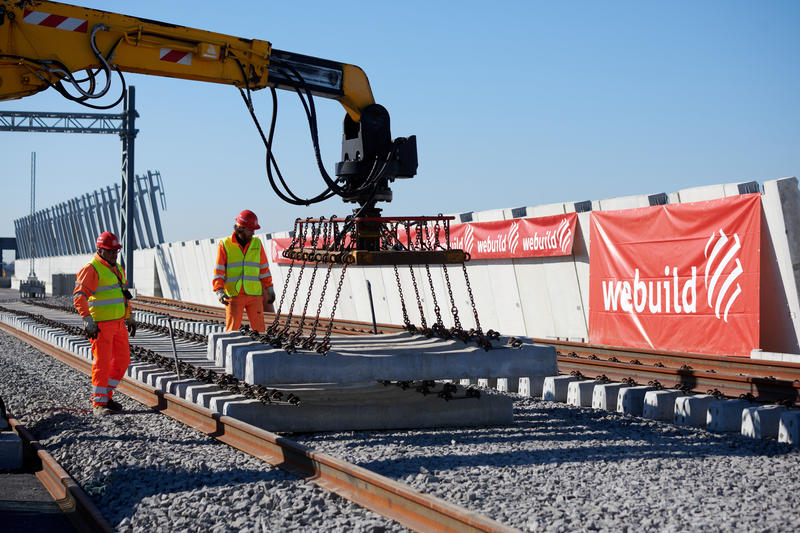 momapix_440204_pos_9