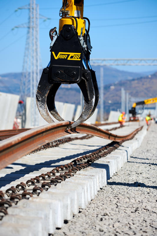 momapix_440227_pos_0