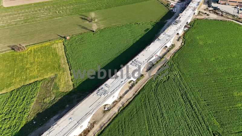 momapix_440234_pos_0