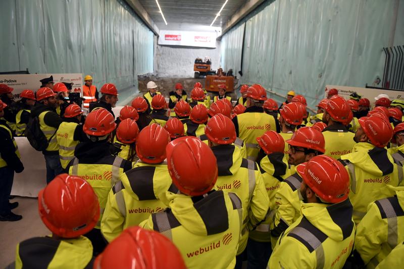 momapix_440267_pos_13