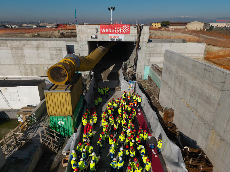 momapix_440286_pos_4