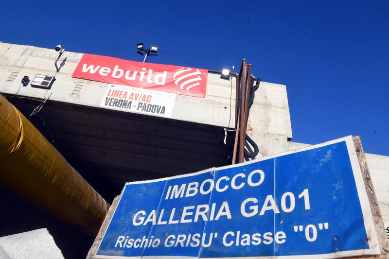 momapix_440303_pos_27