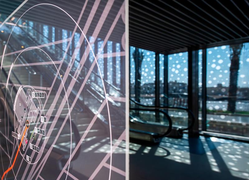 momapix_440814_pos_45