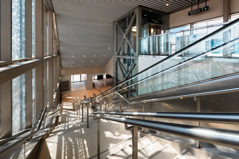 momapix_440829_pos_36