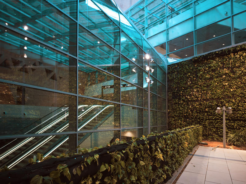 momapix_440875_pos_120