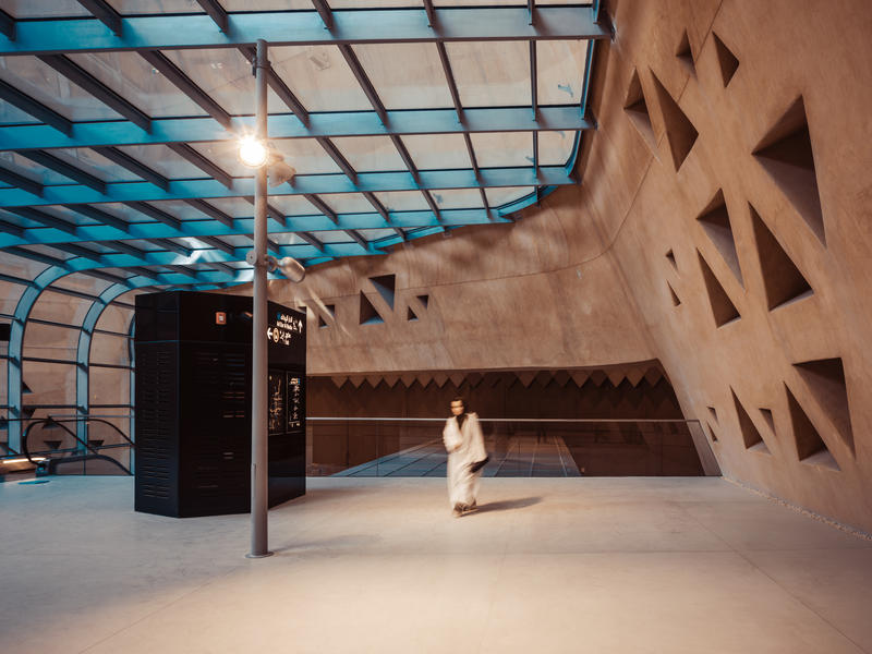 momapix_440879_pos_124