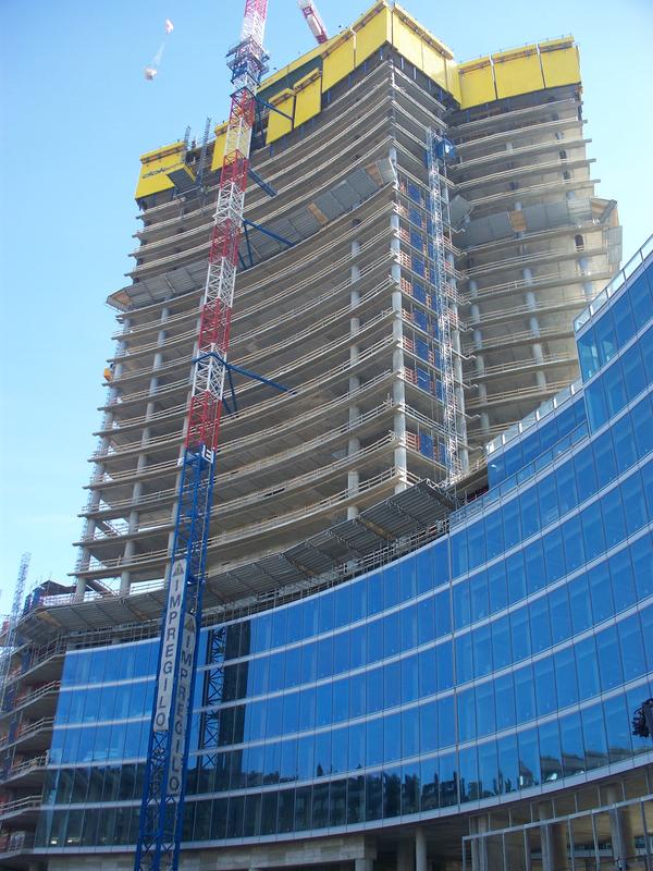 momapix_46885_pos_47