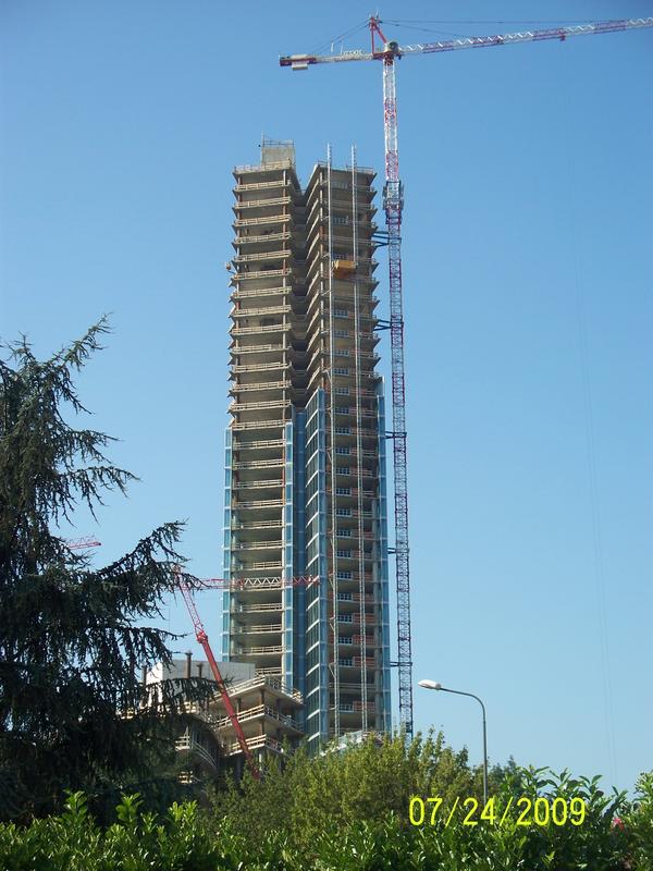 momapix_47116_pos_40