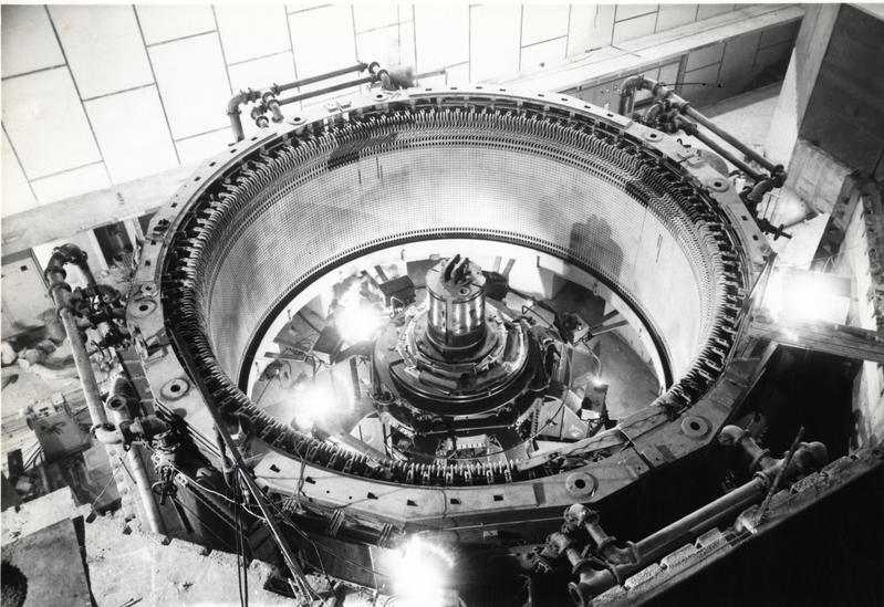 momapix_49066_pos_51